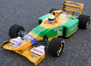 Tamiya 58118 Benetton B192